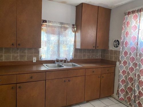 4679 17th Ave, Saint Petersburg, FL 33713-4507