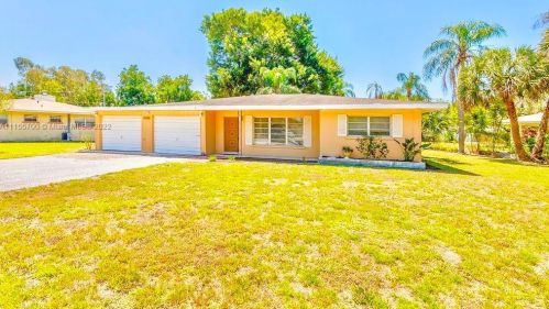 507 Dona Dr, Nokomis FL  34275-2613 exterior