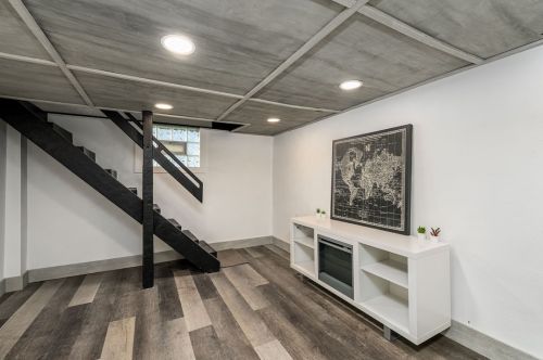 3710 3rd Ave, Beaver Falls PA  15010-1902 exterior