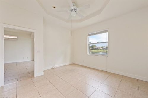 8684 Ibis Cove Cir, Naples FL  34119-7727 exterior