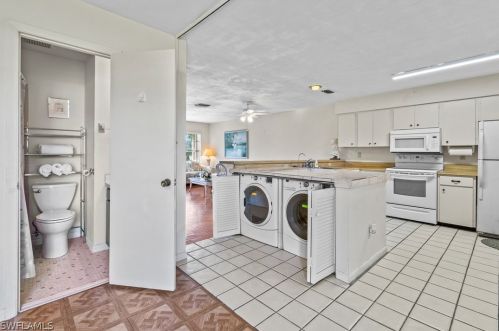 1607 Ridgecrest St, Lehigh Acres FL 33936-5843 exterior