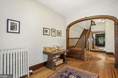 2610 Cathedral Ave, Washington, DC 20008-4118