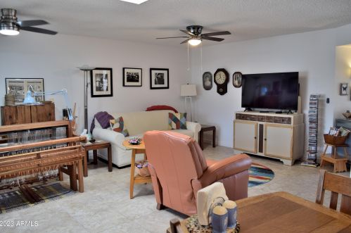 19455 Star Rdg Dr, Sun City AZ  85375-4118 exterior