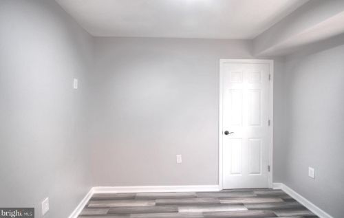 219 5th Ave, Runnemede NJ  08078-1313 exterior