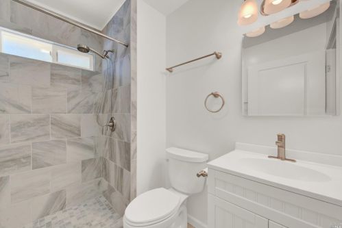 129 Rainier Cir, Vacaville CA  95687-3309 exterior