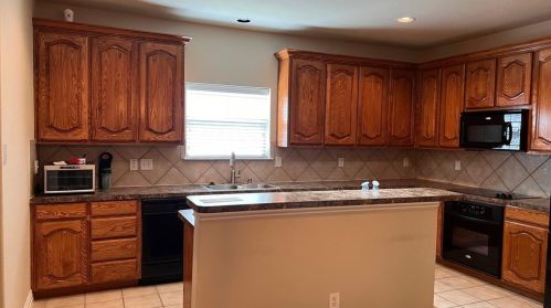 1416 Snowberry Dr, Allen TX  75013-4662 exterior