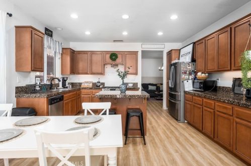 37227 Winged Foot Rd, Beaumont CA  92223-8010 exterior