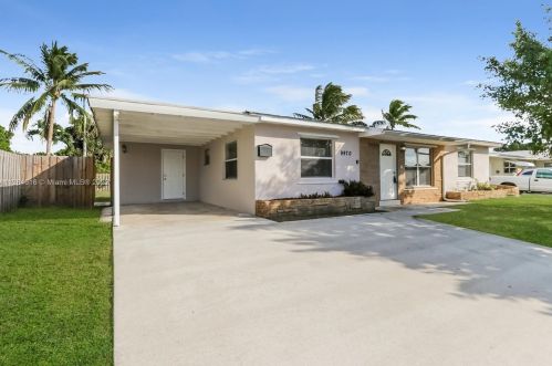 9970 Daisy Ave, West Palm Beach, FL 33410-4721