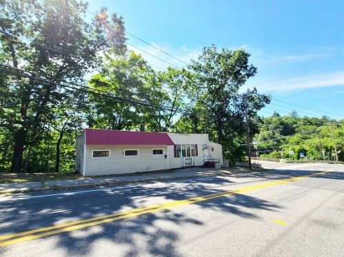 7 Lester St, Erving, MA 01344-4408