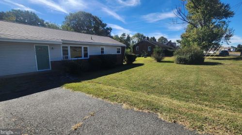 1305 Bragg Rd, Fredericksburg, VA 22407-4915