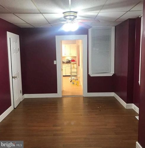 215 Lincoln St, Harrisburg, PA 17113-2257