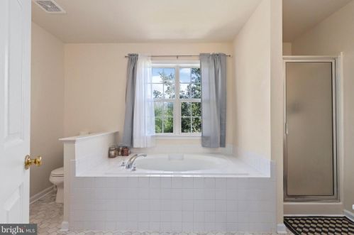 25 Cedarview Ct, Fredericksburg VA  22406-7286 exterior