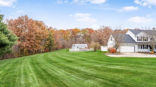 550 Spring Valley Dr, Zanesville OH  43701-0805 exterior