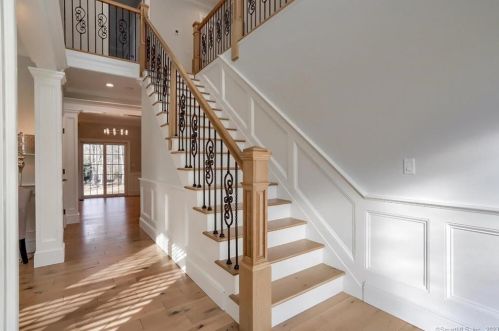 13 Wanzer Hill Rd, Sherman, CT 06784-2712