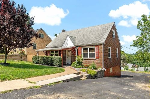 1484 Blossom Hill Rd, Pittsburgh, PA 15234-2338