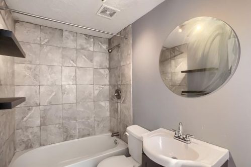 344 Maplewood Ave, Ambridge PA 15003-2521 exterior