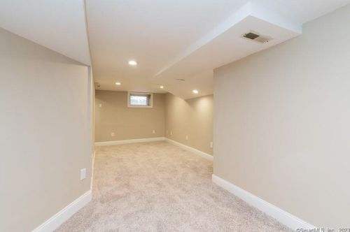 19 George St, Bridgeport CT  06611-1902 exterior