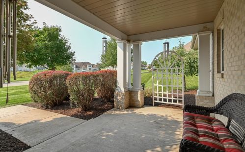 410 Duke Ct, Gibsonia, PA 15044-7803