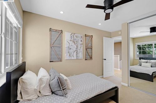 7426 Stonedale Dr, Pleasanton CA  94588-3737 exterior