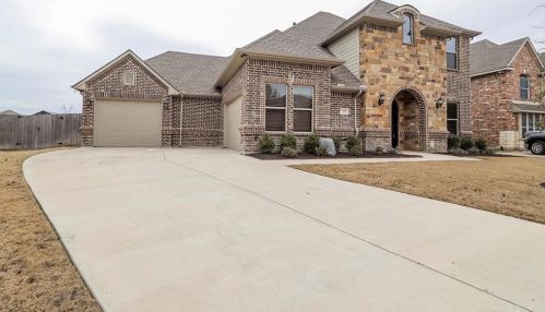 5108 Weshire Dr, Midlothian, TX 76063-6752