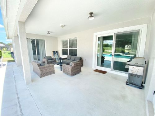 23431 Valderama Ln, Mount Plymouth FL  32776-6937 exterior