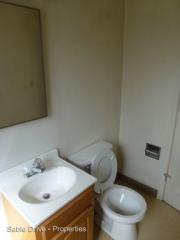 310 Wheeler St, Lebanon OR  97355-4349 exterior