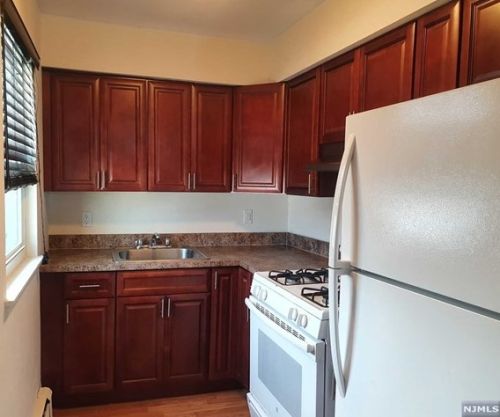 182 Atlantic St, Paterson NJ  07503-2956 exterior