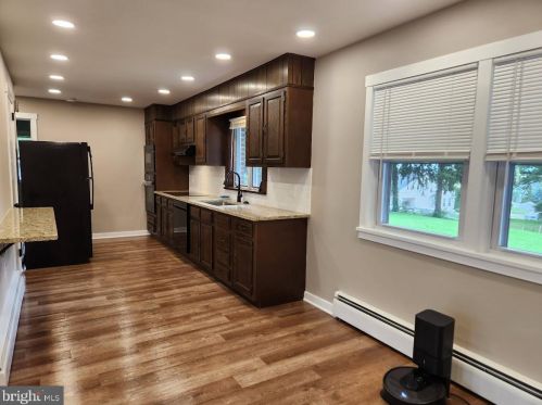 9644 Hamilton Blvd, Breinigsville PA  18031-1722 exterior