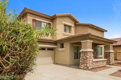 8762 State Ave, Glendale AZ  85305-6947 exterior