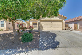 8554 Desert Ln, Mesa, AZ 85209-5206