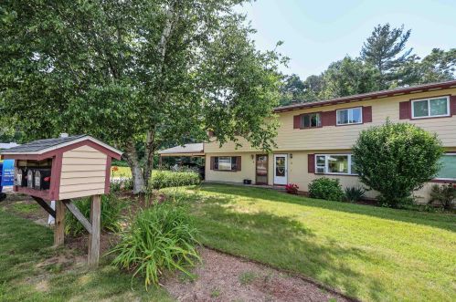 11 Oliver Dr, Hudson, NH 03051-3412
