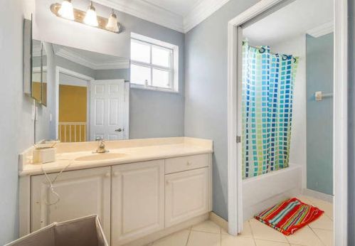 9741 Roche Pl, West Palm Beach FL  33414-6490 exterior