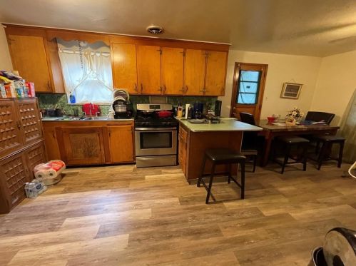 341 Pennoak Dr, Pittsburgh, PA 15235-3058