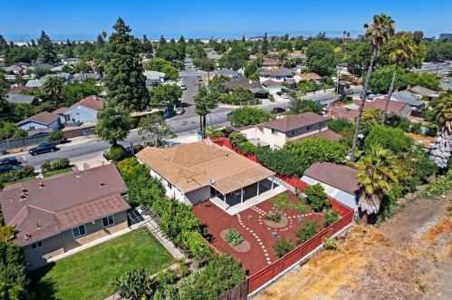 3444 Spring St, Redwood City CA  94063-4219 exterior