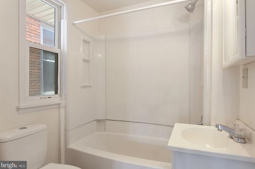 531 Herman Ave, Lemoyne PA  17043-1823 exterior