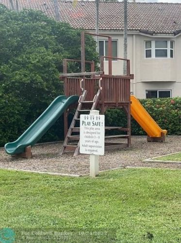 7775 22nd St, Hollywood FL  33024-0900 exterior