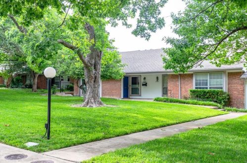13635 Flagstone Ln, Dallas, TX 75240-5820