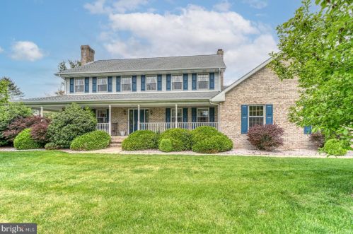 42 Chadwick Dr, Dover, DE 19901-5827