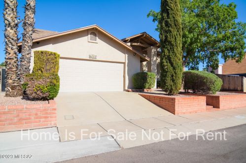 9650 Vendone Ave, Tucson, AZ 85742-9110