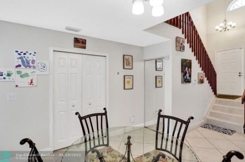 11936 12 St, Hollywood FL 33026-4359 exterior