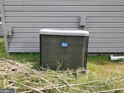 45 Spindletop Ln, Willingboro NJ  08046-1416 exterior