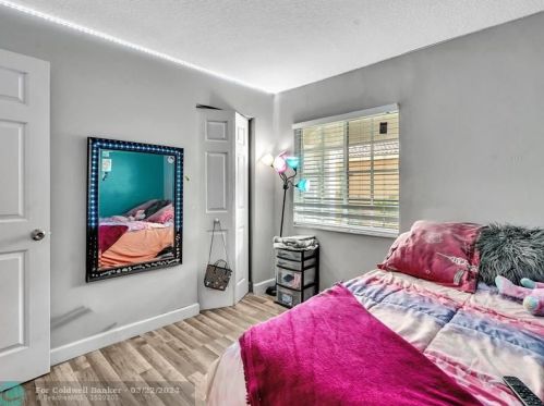 10240 24th Ct, Hollywood FL  33025-6504 exterior