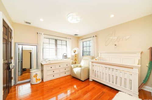 250 Bixley Heath, Lynbrook NY  11563-3138 exterior