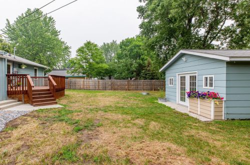 615 Washburne Ave, Paynesville MN  56362-1731 exterior