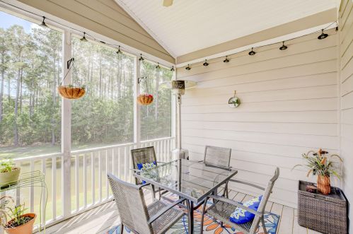 160 Fair Sailing Rd, Mount Pleasant SC  29466-8158 exterior