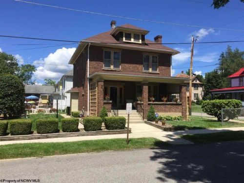 17 Locust St, Elkins WV  26241-3710 exterior