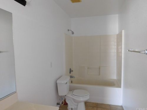 43528 32nd St, Lancaster CA  93535-4958 exterior