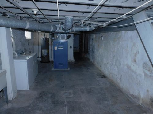 900 Enright Ave, Cincinnati OH 45205-1703 exterior