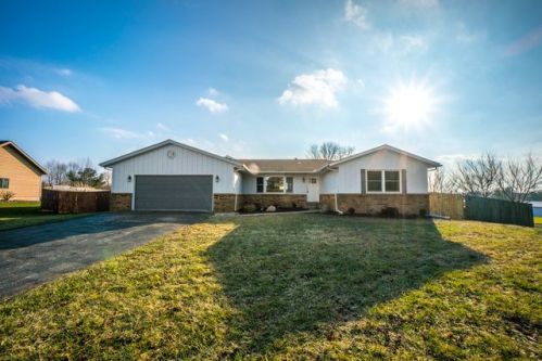 174 Division Rd, Valpo IN  46383-9527 exterior