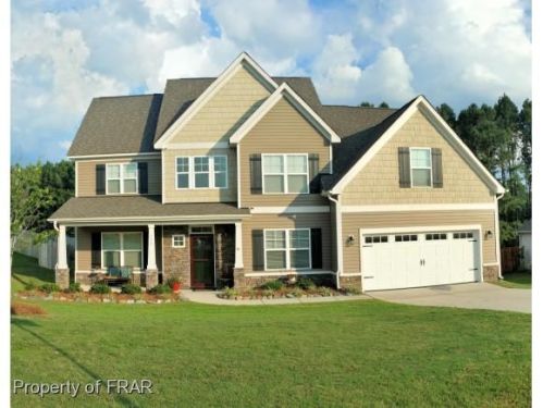 171 Farmhouse Ln, Whispering Pines, NC 28327-0045